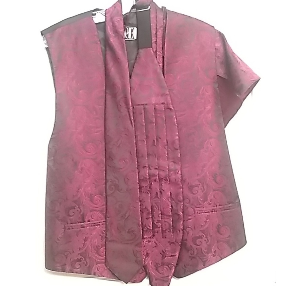 MENS sangria tapestry vest set